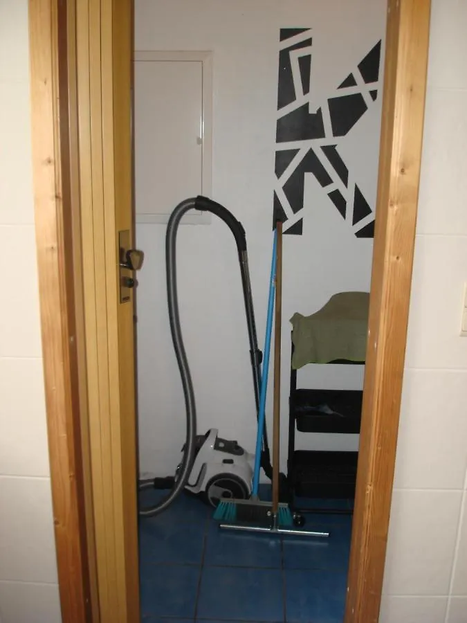 Appartement Courcelles Apartment